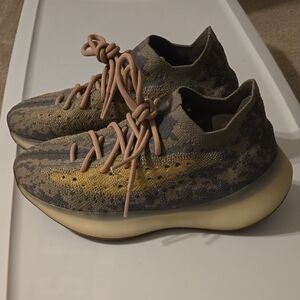 M8 Yeezy 380 Mist